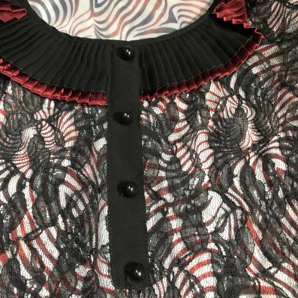 Size S LINDI tunic style black and red top - Picture 5 of 13